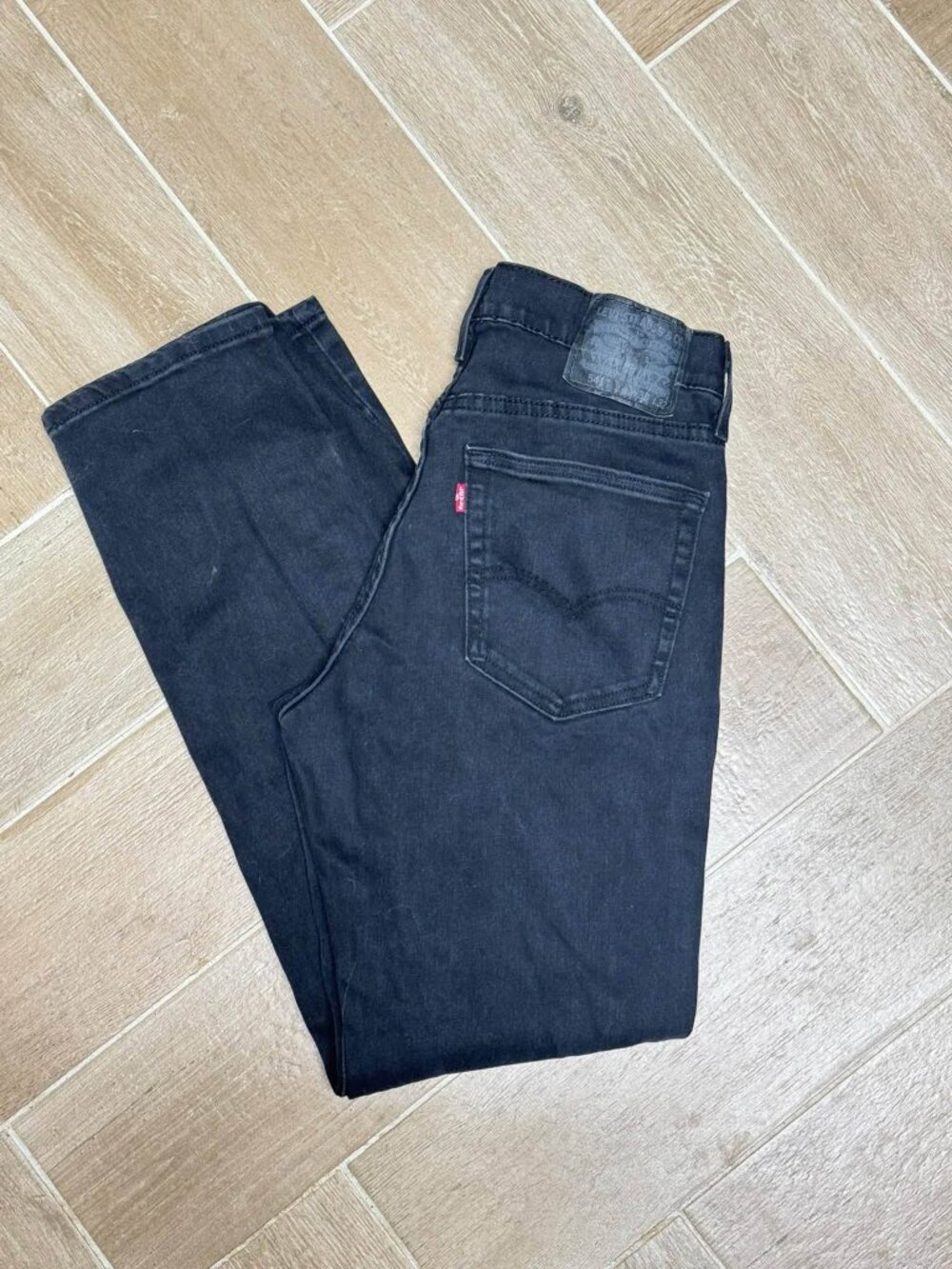 Levi's 541 Athletic Taper Red Tab Jeans Mens 30x32 - BLACK